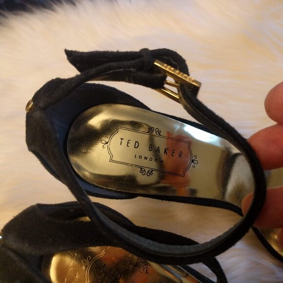Ted Backer London  Suede Sandal - Picture 6 of 9